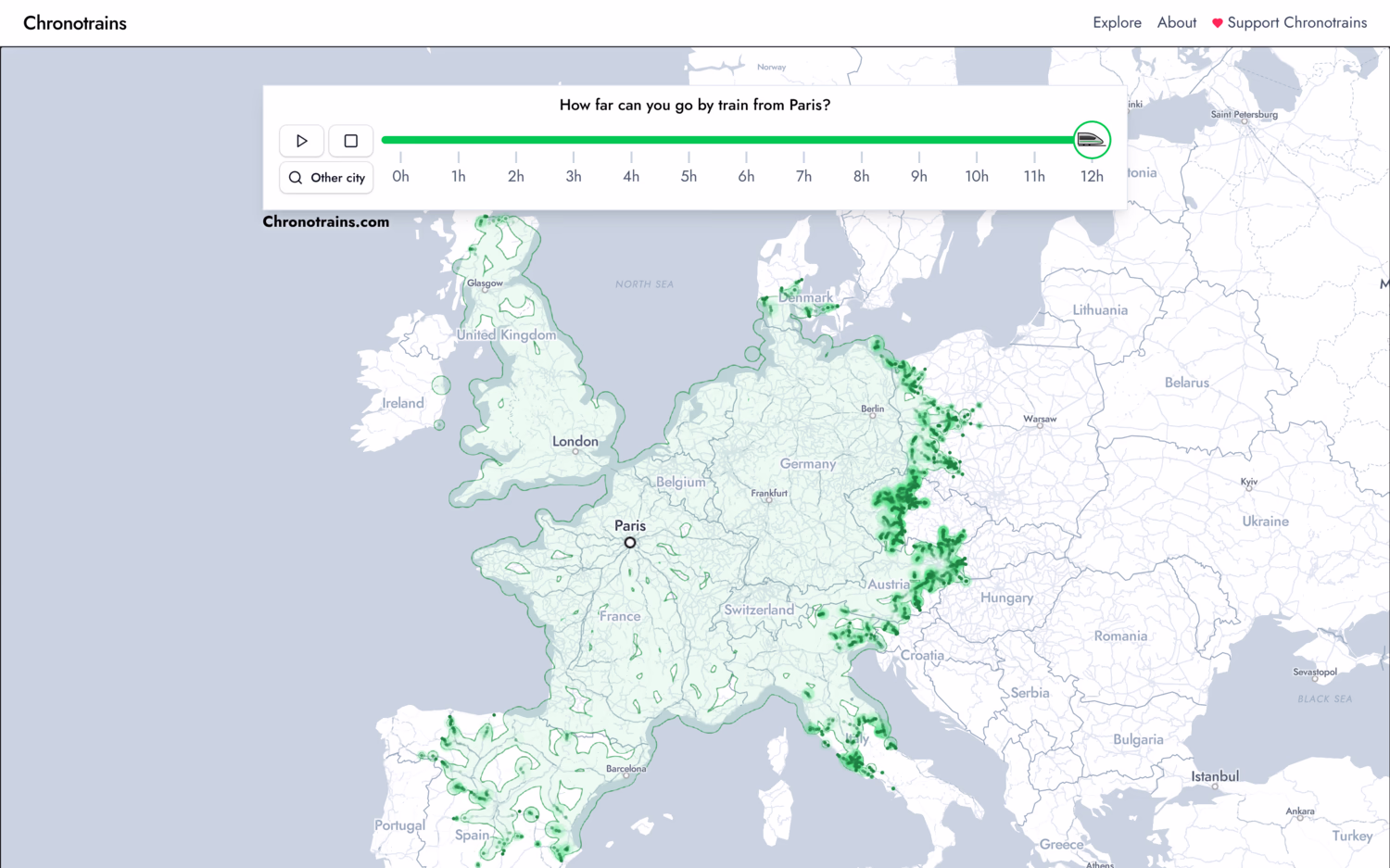 Chronotrains showing how far you can go from Paris in 12 hours. The green area goes from Scotland to Poland, Hungary and Spain, with expanding areas from the point showing where further individual stations are that you can reach.